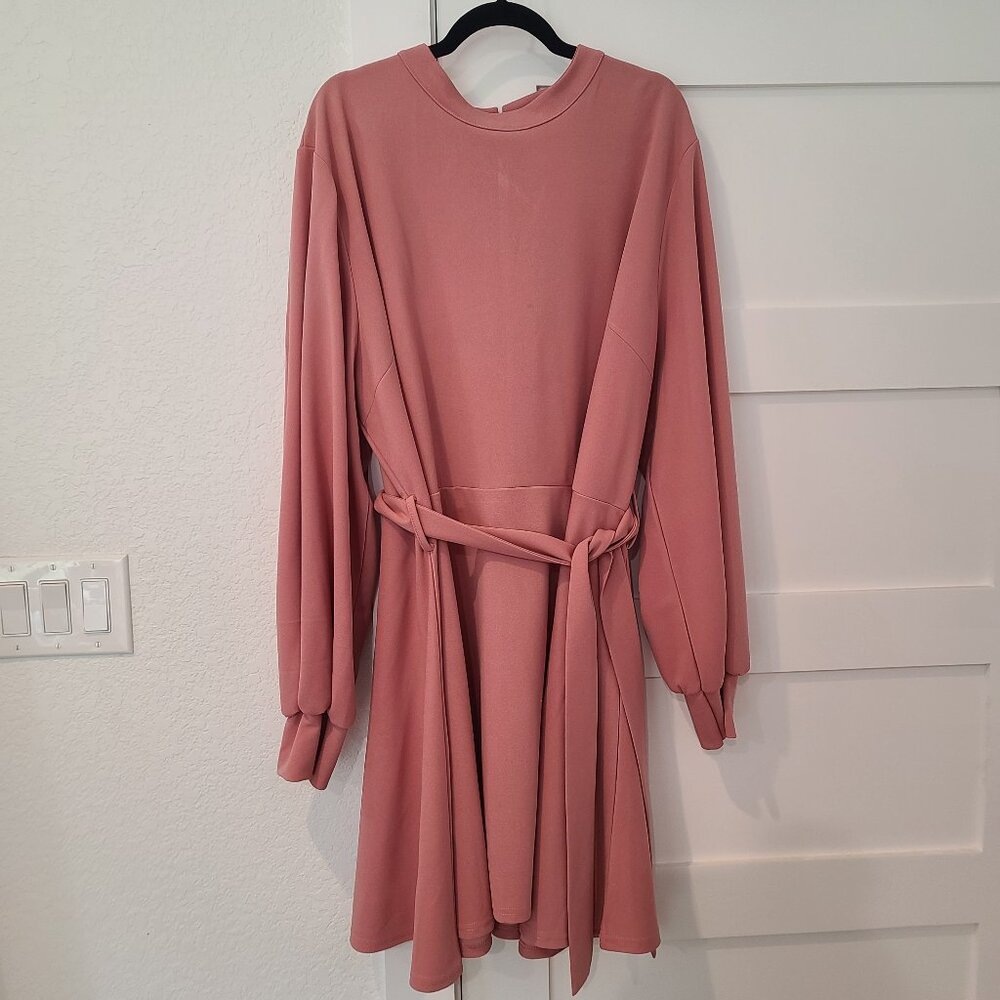 NEW Boohoo Dusty Rose Colored Fit and Flare Dress Plus Size 24